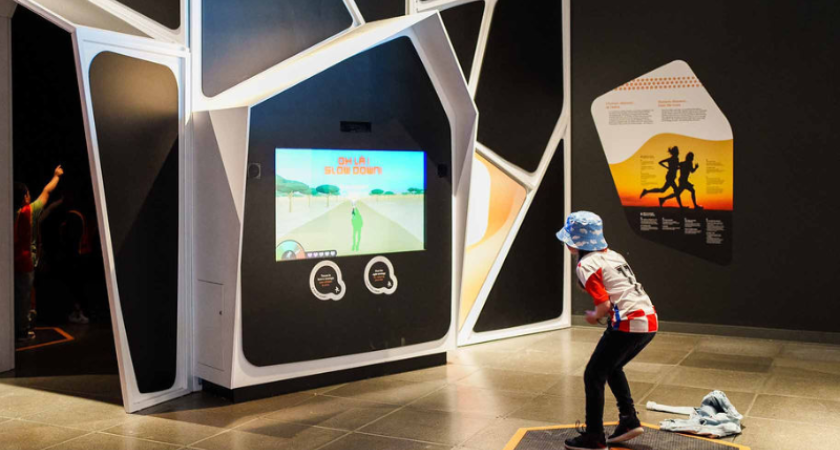Interactif à l'exposition Humain